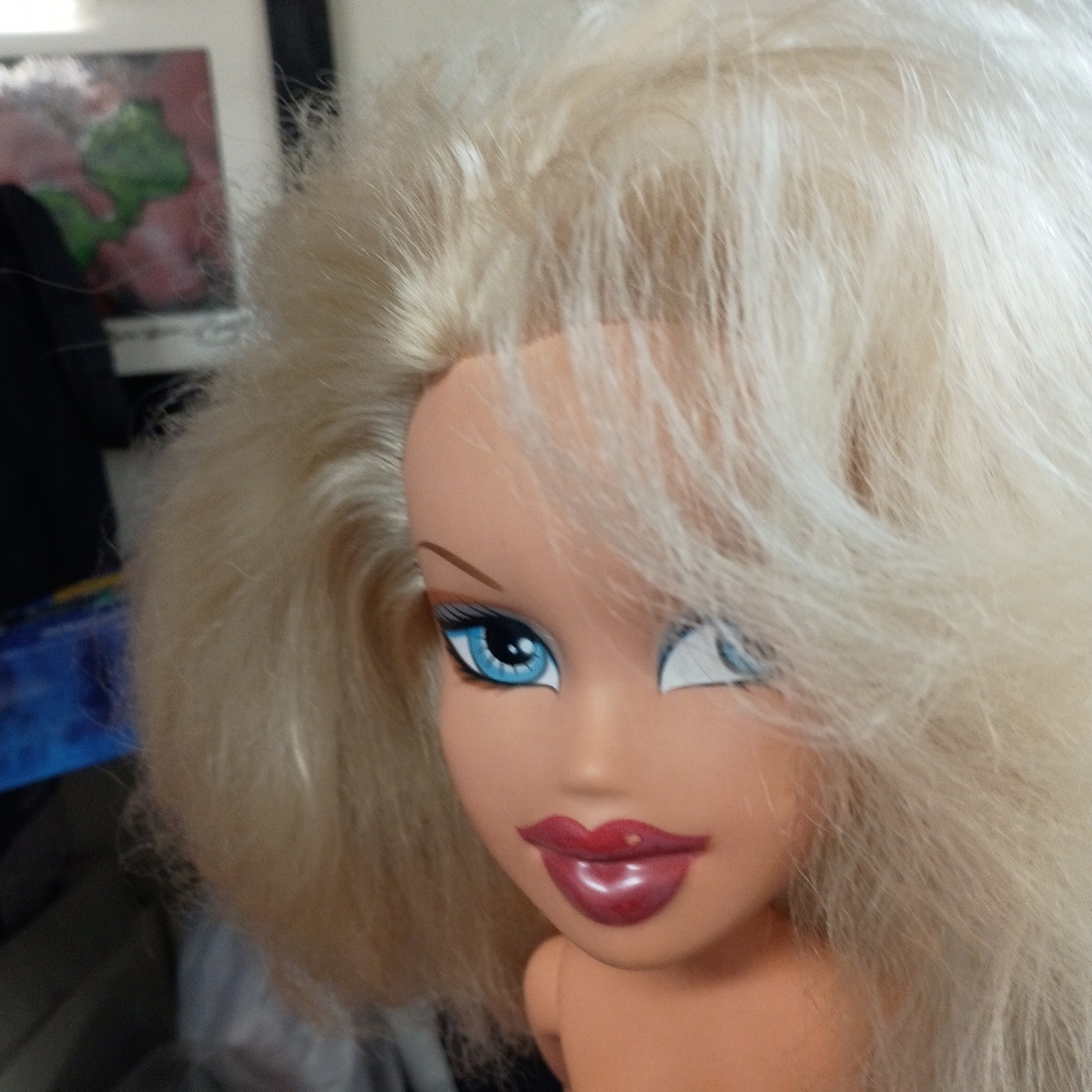 24" vintage Bratz  Doll with Blonde Hair and western Outfit - Picture 8 of 10